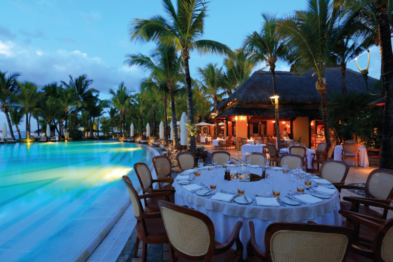 Beachcomber Hotels & Resorts; Mauritius; Île Maurice; Paradis Hotel and Golf Club; Paradis Hotel & Golf Club; 5-star; Beach; Plage; Travel; Voyage; Tourism; Tourisme; Holiday; Vacation; Congé; Vacances; Poolside; Bord de la piscine; Pool; Piscine;
