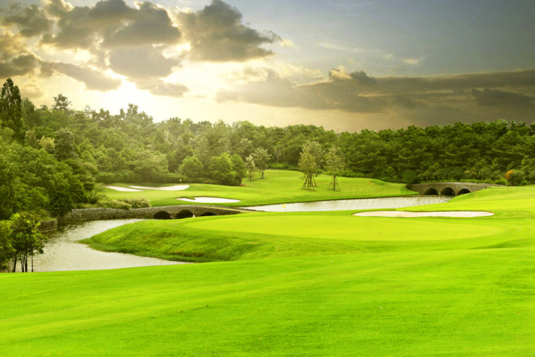 The-Royal-Gems-Golf-City